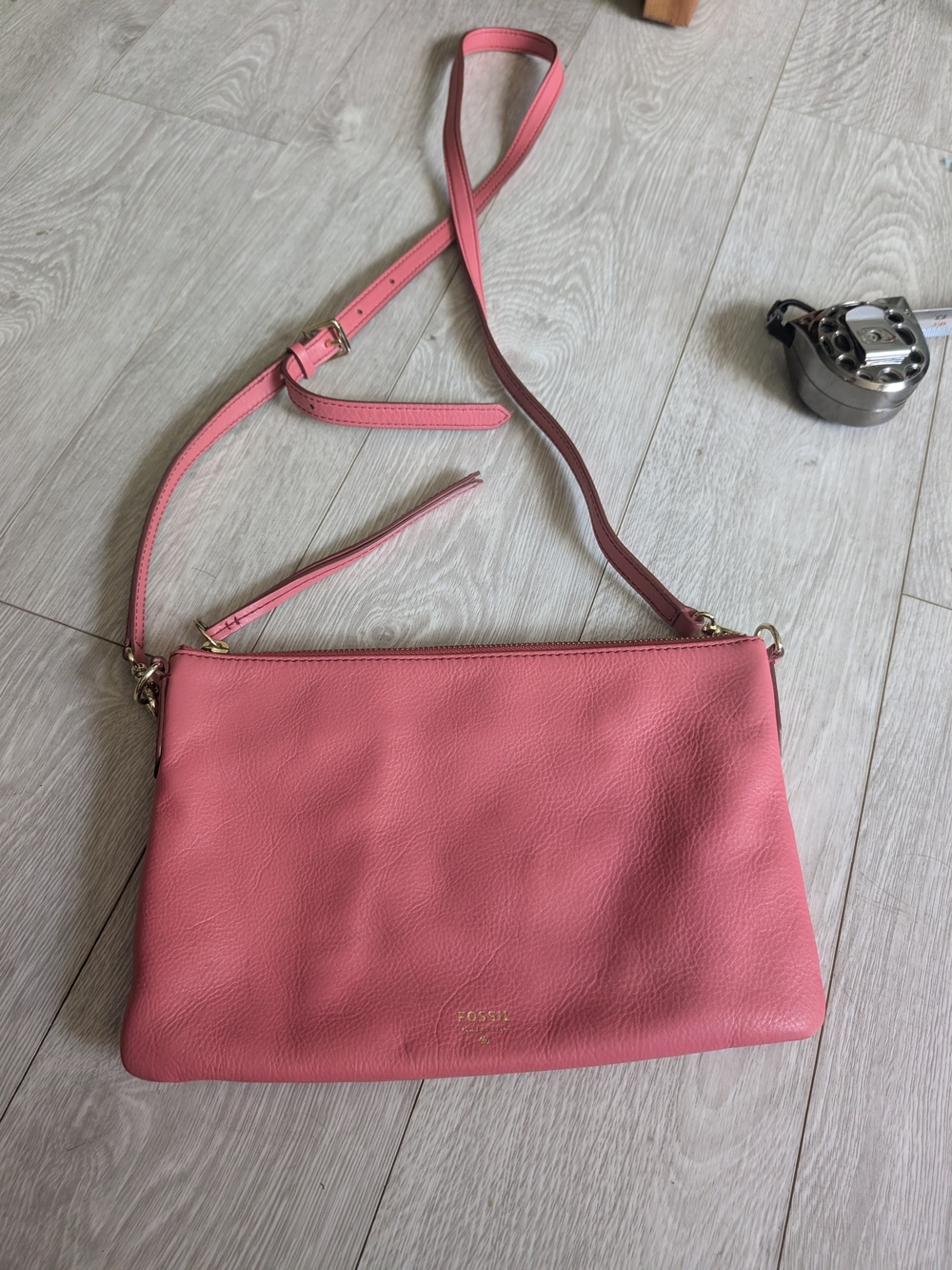 Fossil Coral Pink Pebble Leather Crossbody